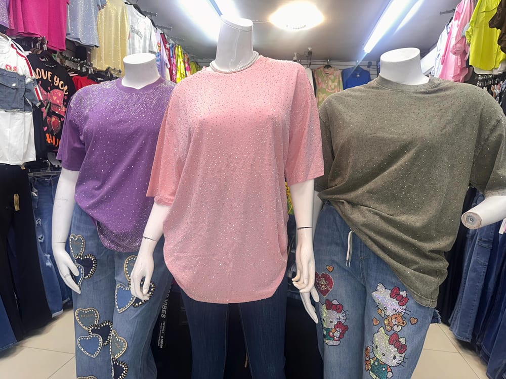 Ven ya por tu playera de cristales ✨aquí con nosotros hermosa😘
