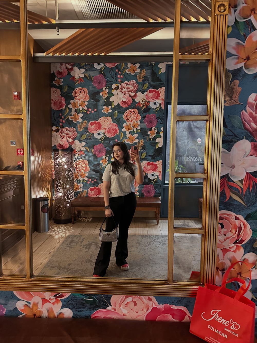 Holis hermosas ! Yo la más enamorada de los brillos✨ les comparto