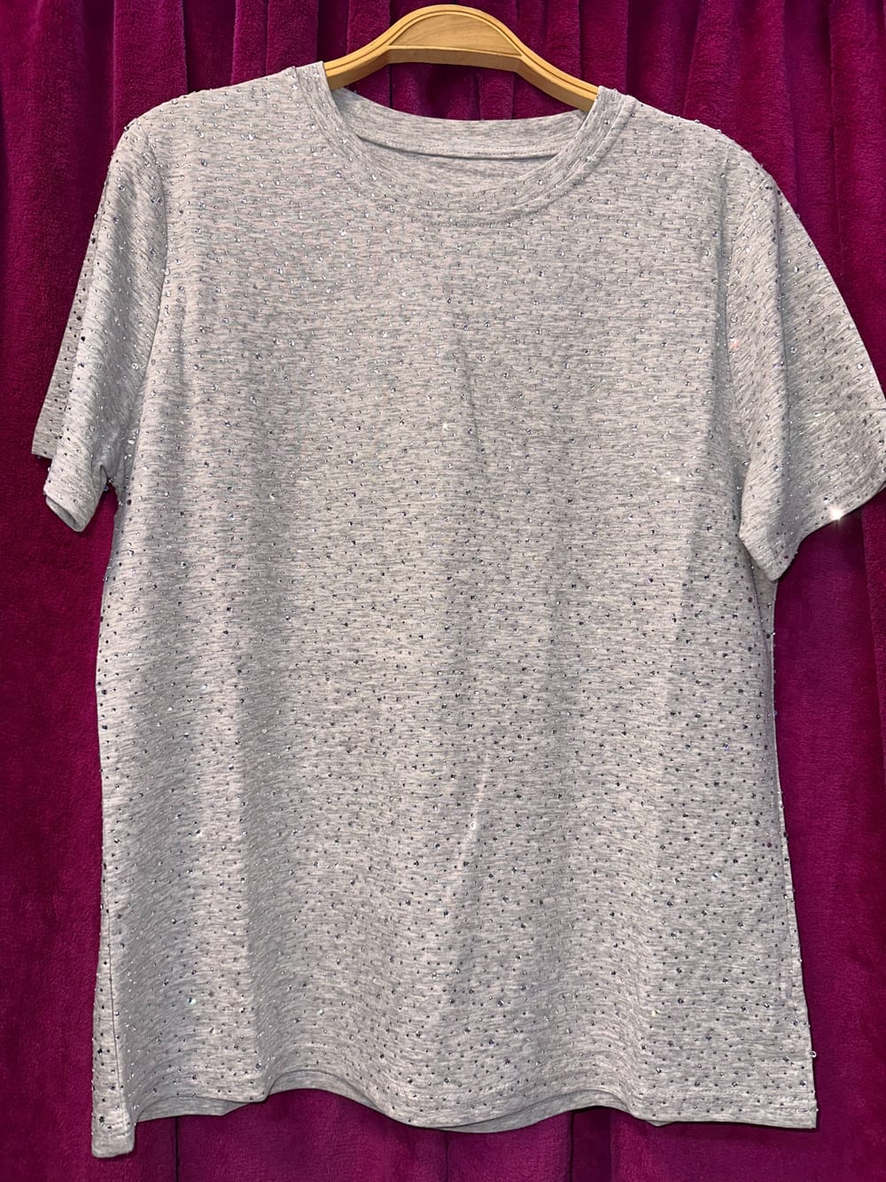 Ven ya por tu playera de cristales ✨aquí con nosotros hermosa😘