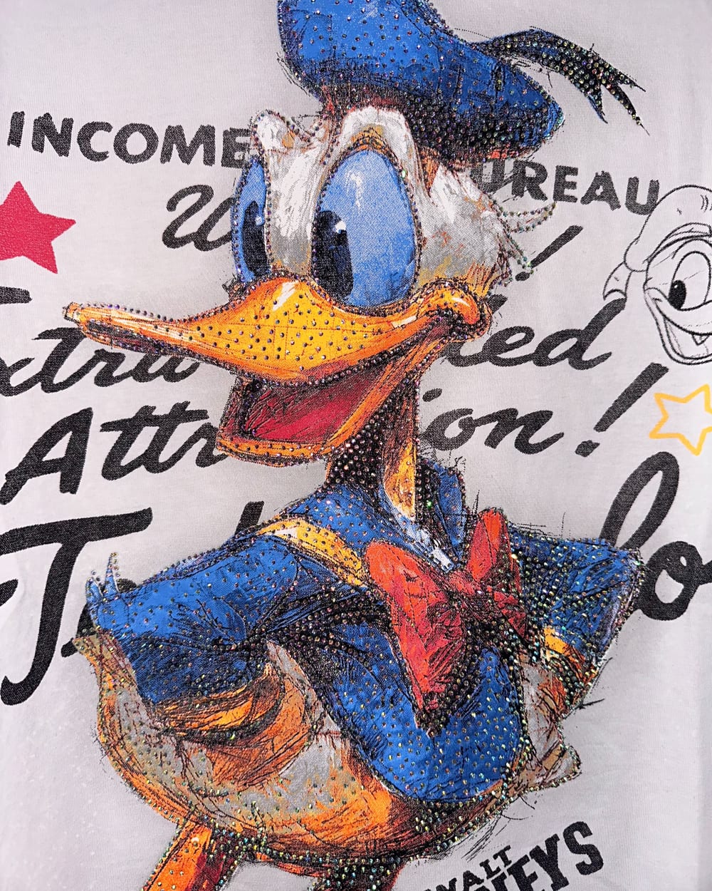Playera fresca de personaje✨ vista 2