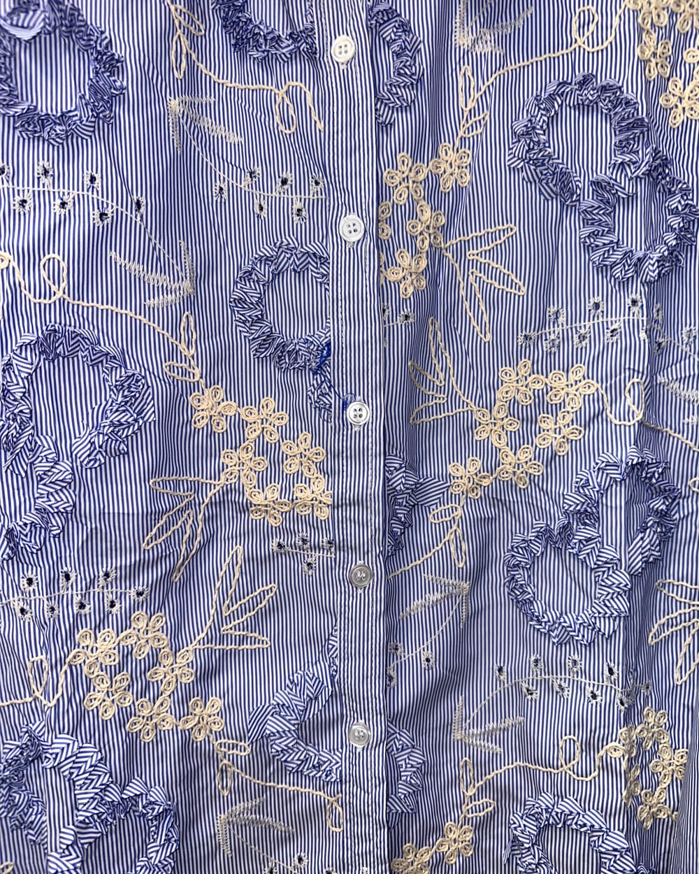 Camisa formal de rayas con detalle de encaje y Flor💕💎 vista 2