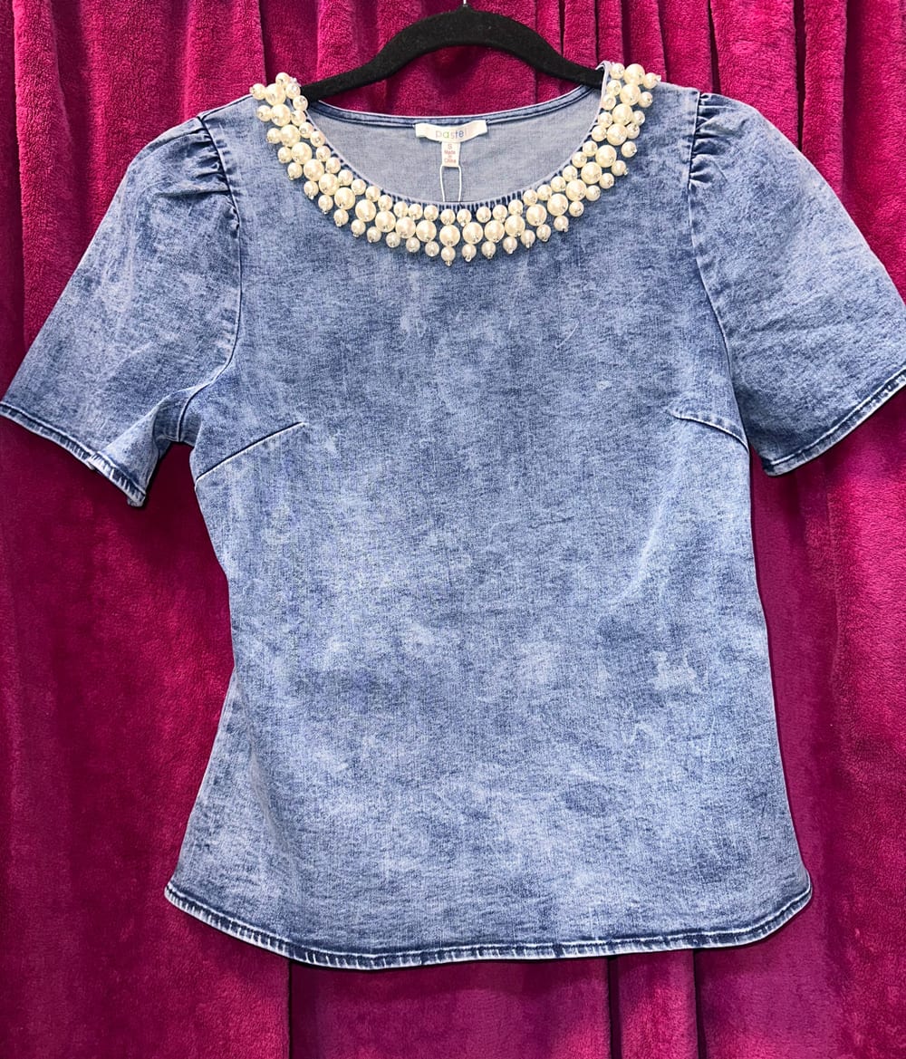 ✨ DENIM + PERLAS = COMBINACIÓN PERFECTA ✨