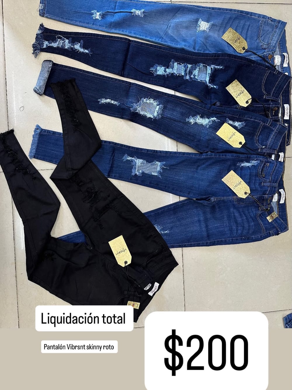 Liquidación total de pantalón VIBRANT skinny roto