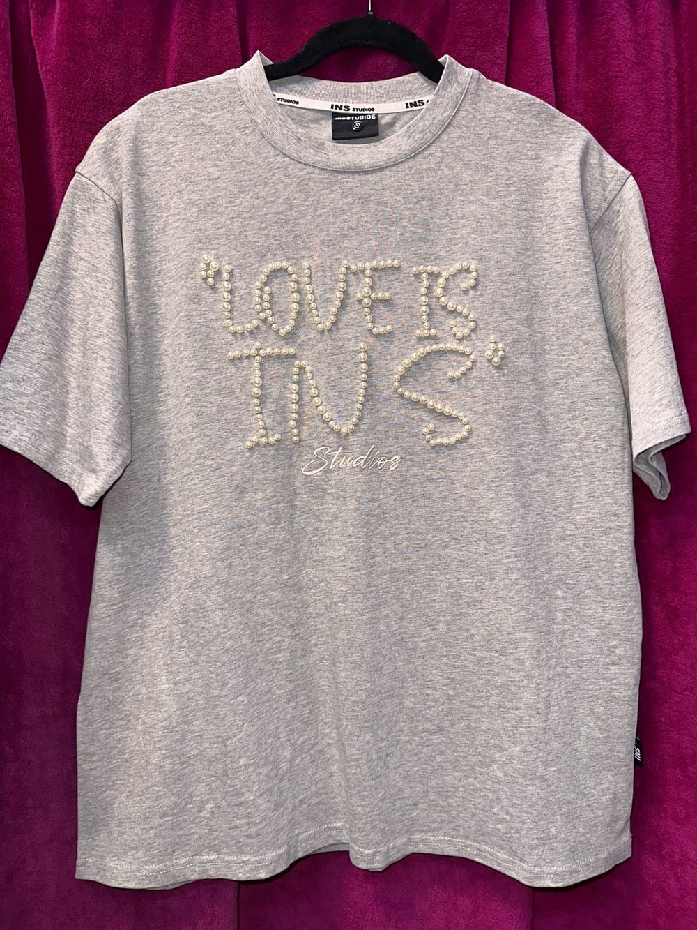 Playera fresca, cómoda y amplia!! corte Over size. Si tú eres tal